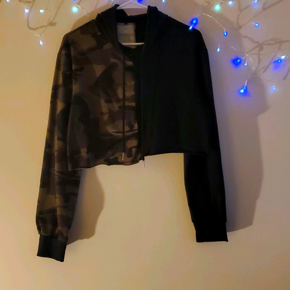 Drawstring Detail Camo Print Hoodie
